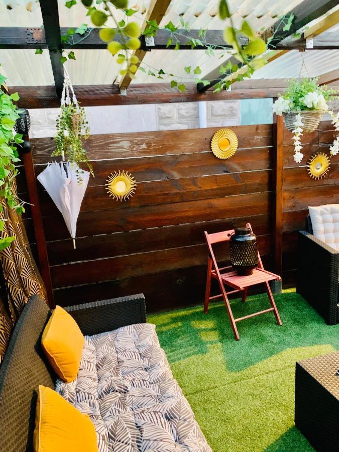 Chambre Cocooning Chez L'Habitant ヴィルヌーヴ・ル・ロワ エクステリア 写真